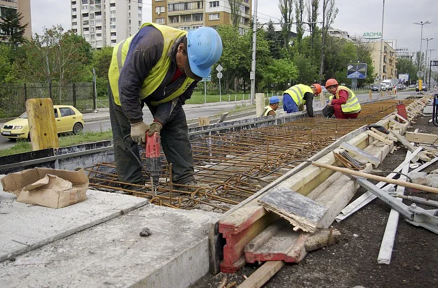 Села с ултиматум за ремонт на разбит път за Гърция