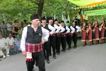 Над 180 самодейци представят Кърджали в Копривщица