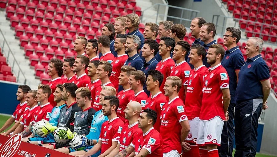 "Майнц" дава шанс на Неделев след парти