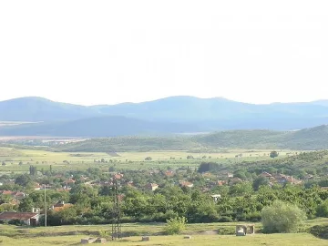 Автомонтьор загина на метри от дома си