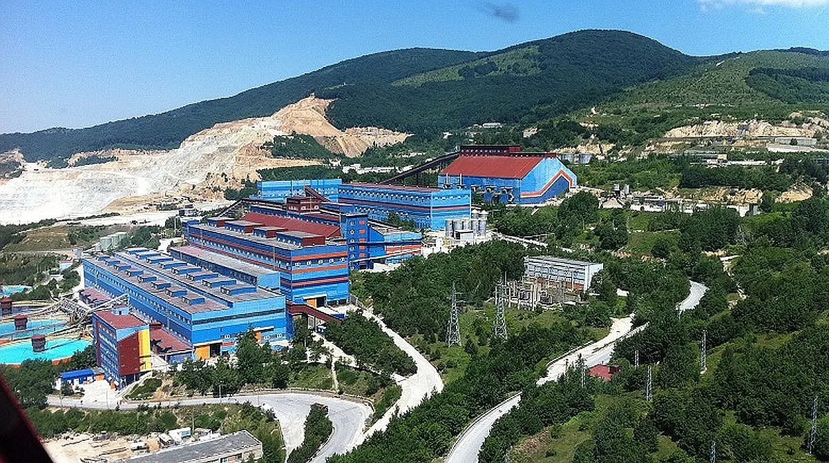 Наше мощно минно предприятие спря добива. Протестира срещу нов данък