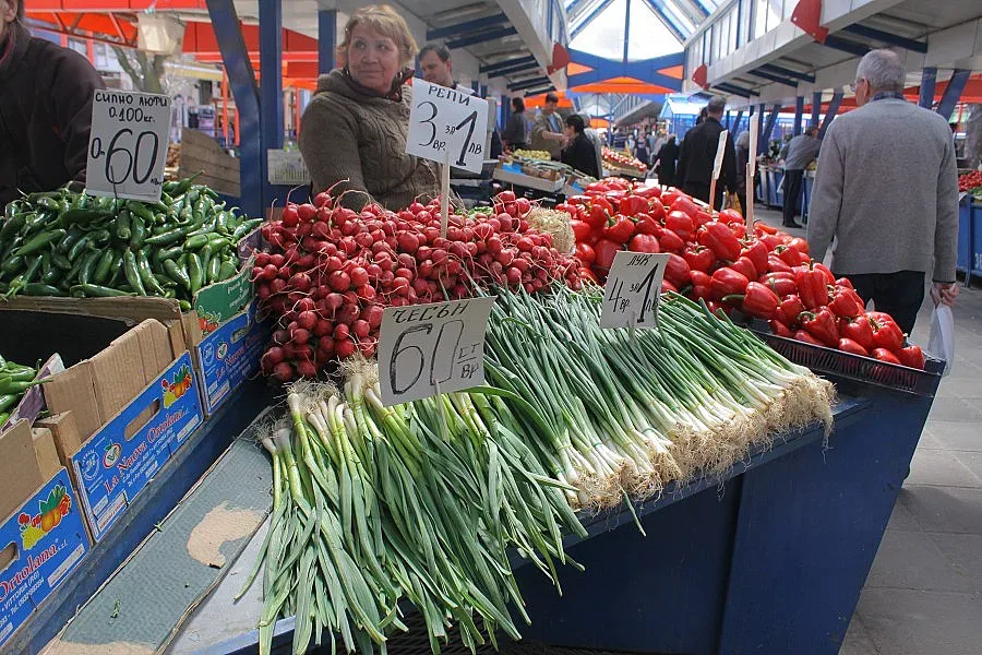 Храните най-евтини от година насам