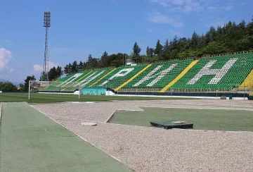 „Пирин” се хвърля за три точки срещу „Славия”