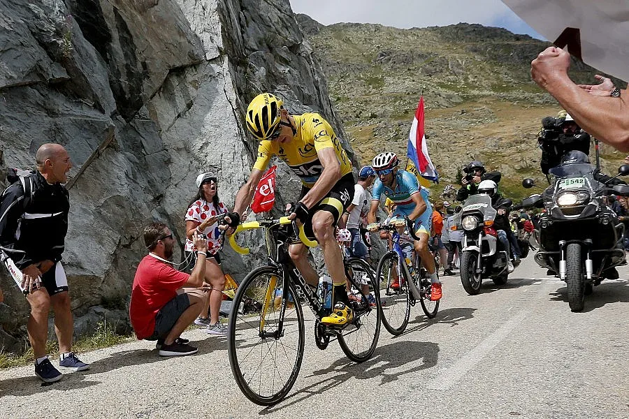 Нов атентат срещу лидера в "Тура"