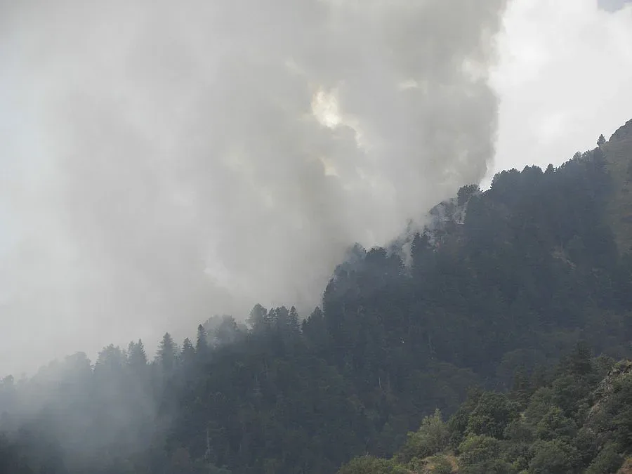 Бракониери запалили Рила (ОБЗОР)