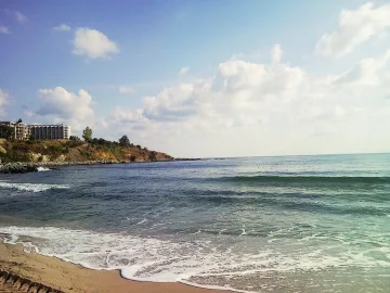 Хеликоптер с трима се разби в морето край Царево (ОБЗОР)