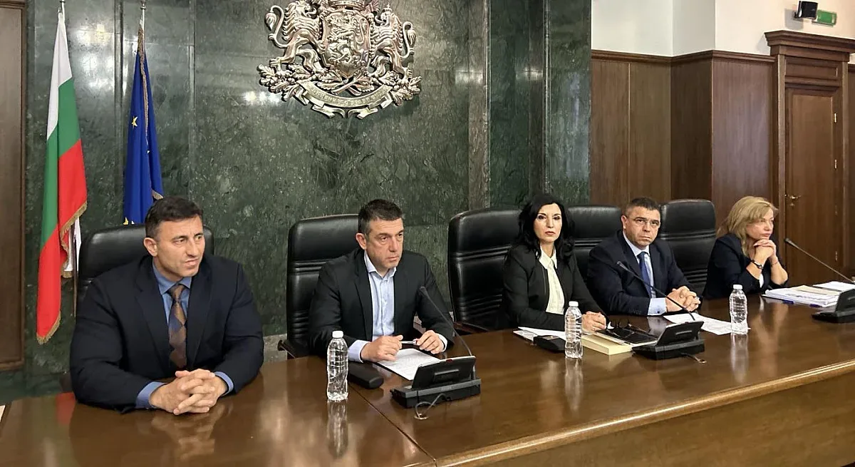 НАП и МВР в акция! Проверяват пирамидата BETL