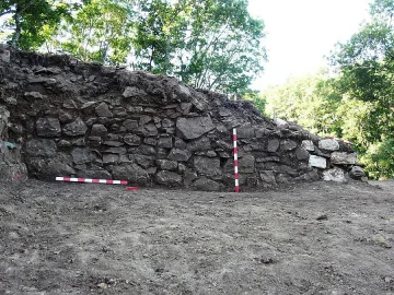 Археолози спасиха тракийска крепост