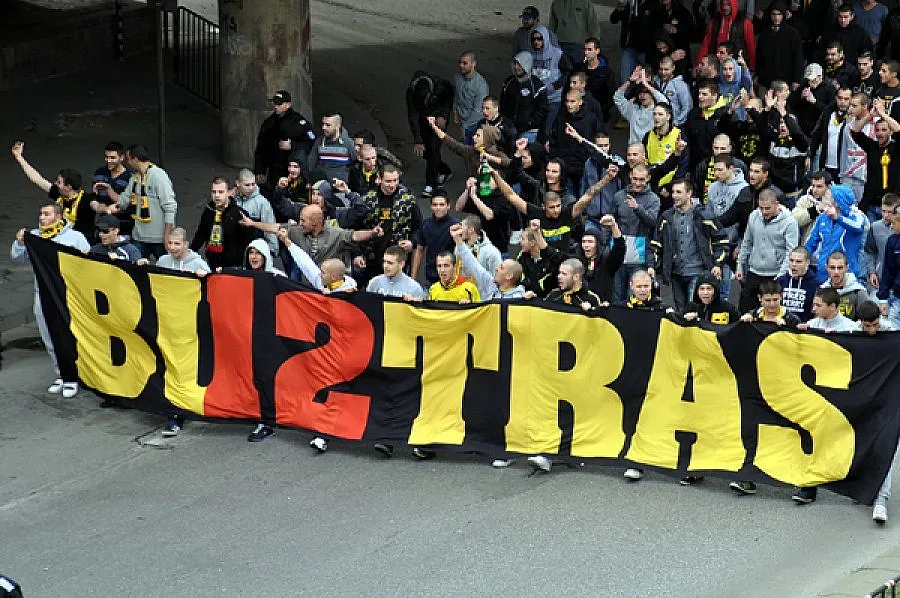 1000 "бултраси" заливат Монтана