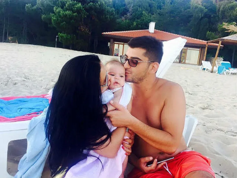 Сашо Кадиев на море с любимите хора