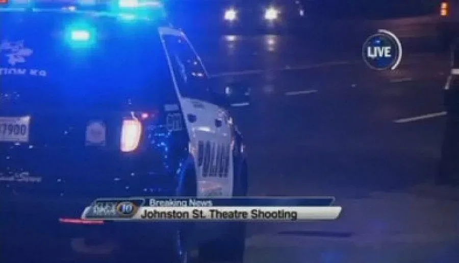 Мъж стреля в киносалон в Луизиана