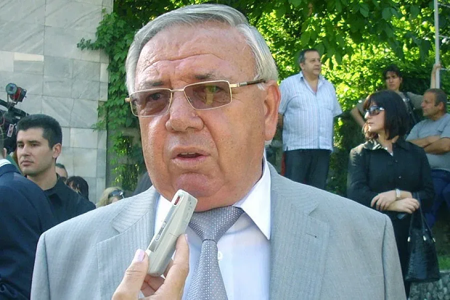 Приписаха остров на кмета на Сандански