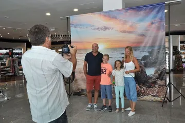 Със снимка от морето си тръгнаха пътниците на летище Варна