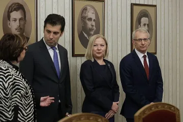 Петков каза кога хвърля имунитета
