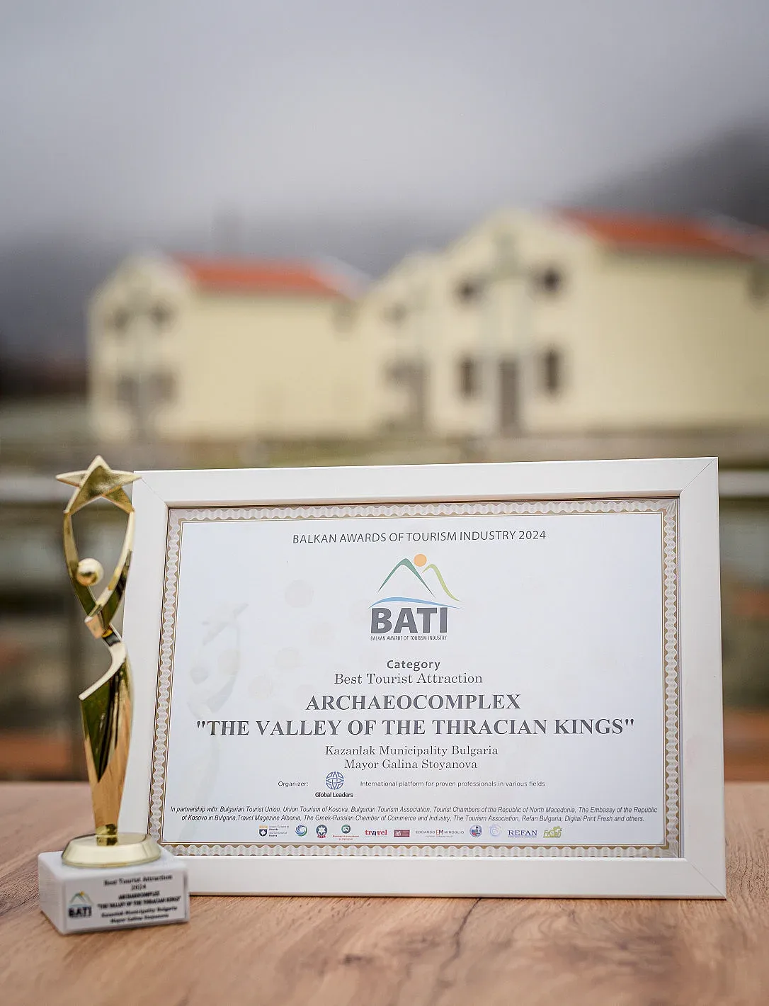 Археокомплекс "Долината на тракийските царе" с награда за най-добра туристическа атракция