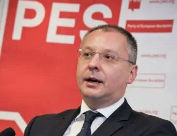 Станишев: Наблюдатели в Скопие преди деня на вота
