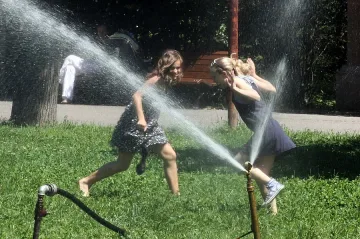 Хлад в Смолян и на морето