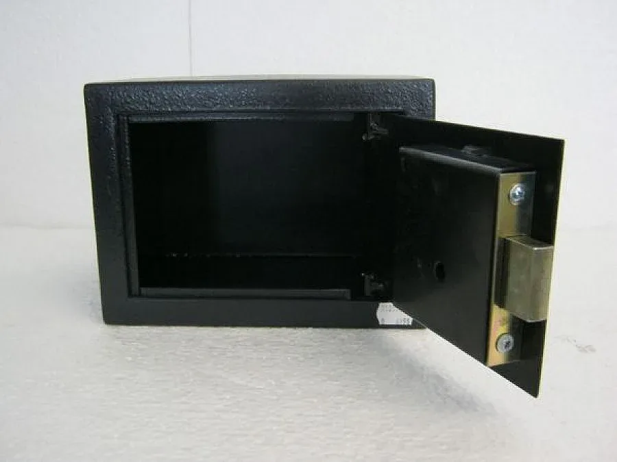 Каса с пистолет изчезна в Ямбол