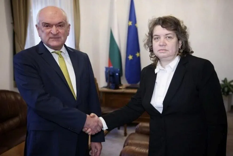 Киселова се срещна с Главчев, какво обсъдиха