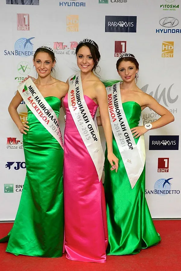Три красавици в битка за "Мис Вселена"