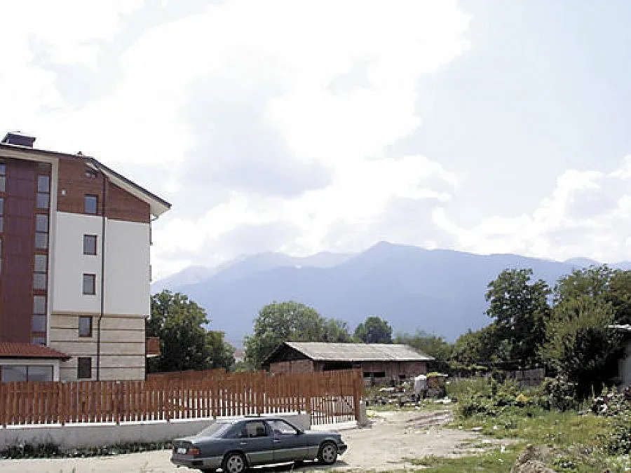 Ремонтират ударно хотели в курорта Банско