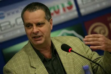 ПЕС и посолствата пречели на лявото БСП