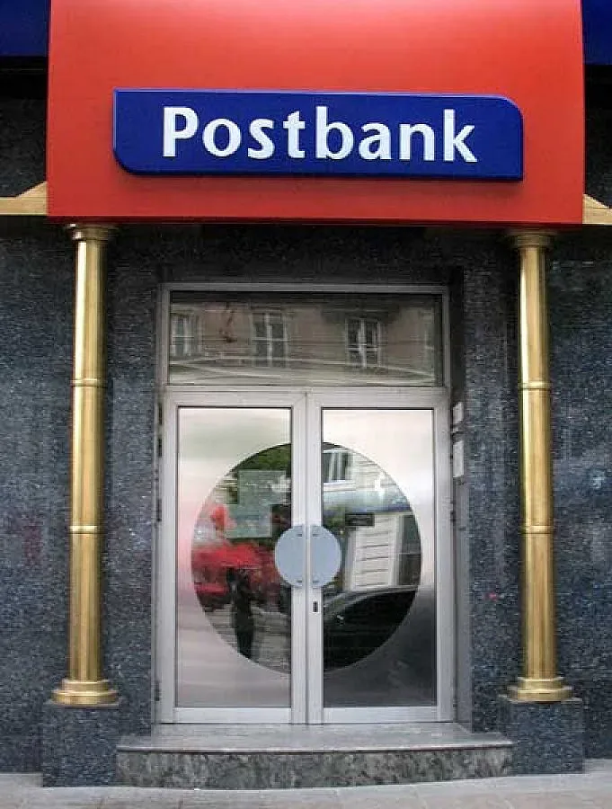 Пощенска взе от Алфа банк кредити за 800 млн. лева