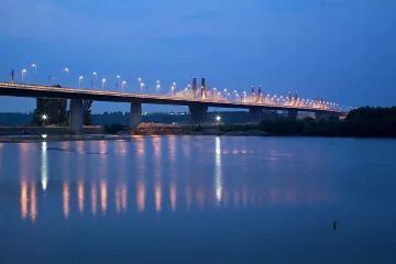 Нов кораб тръгва по Дунав