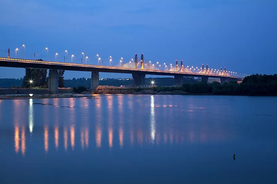 Нов кораб тръгва по Дунав