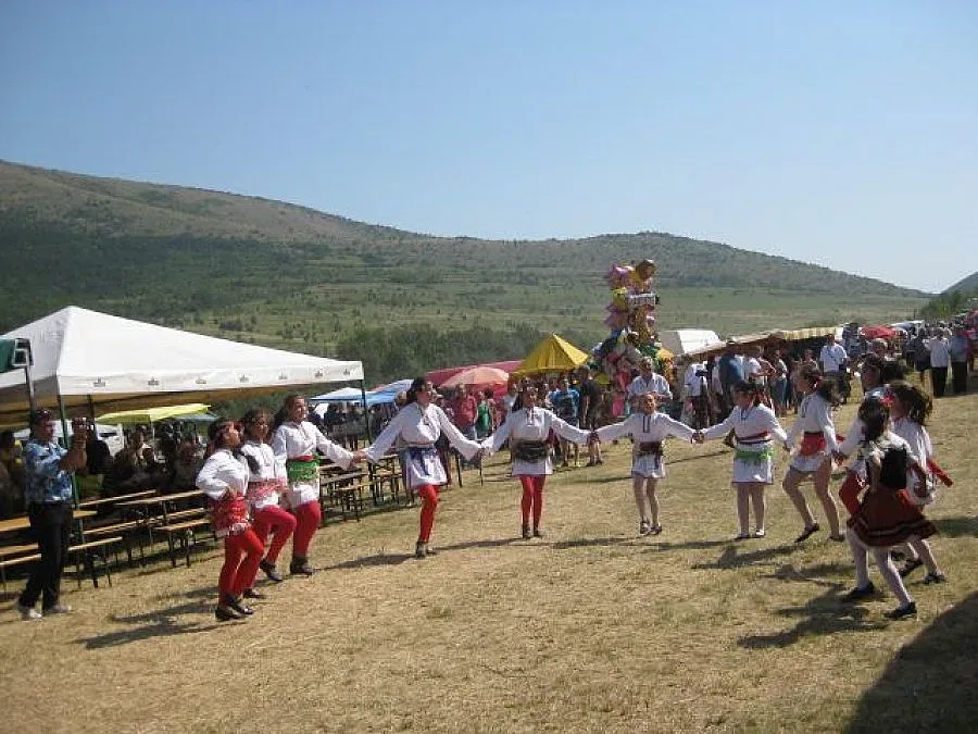  Границата пак събра българи и сърби