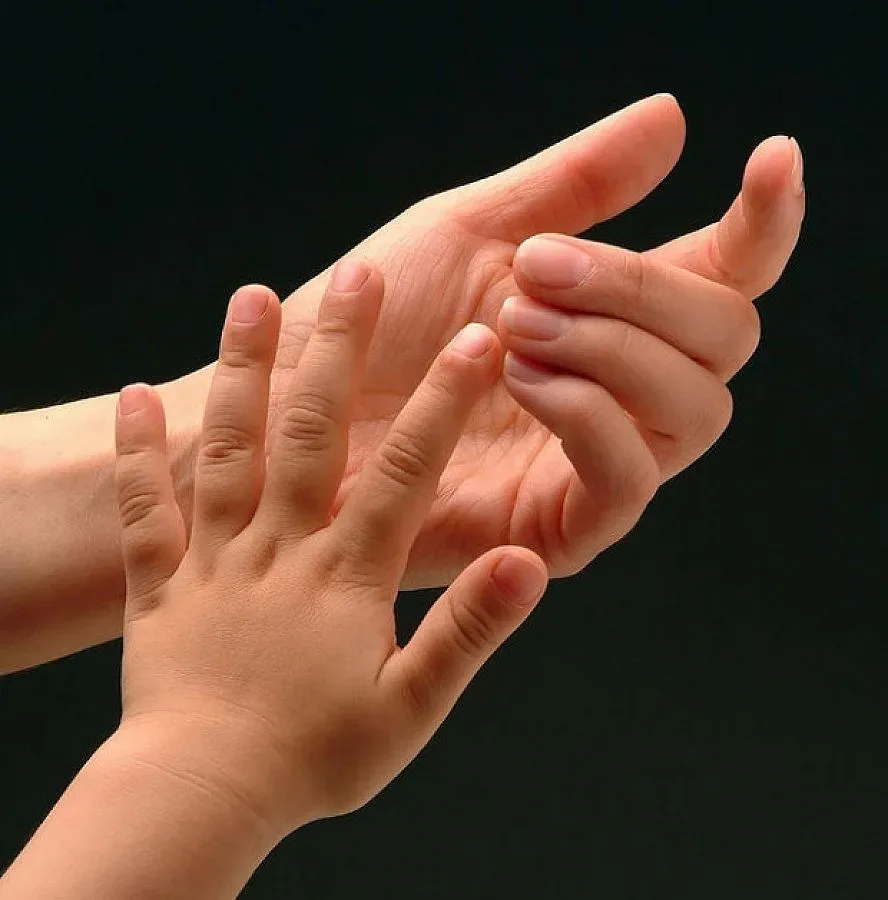 Майка бие шефка на социалните