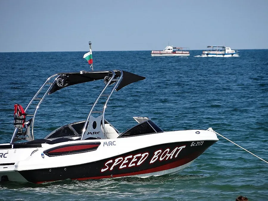 Туристи стават пирати срещу 37 лева в Слънчев бряг