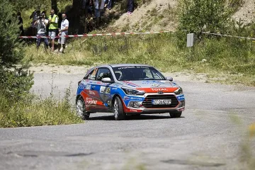 Hyundai Racing Trophy стартираха във втория ден на рали „България“ 