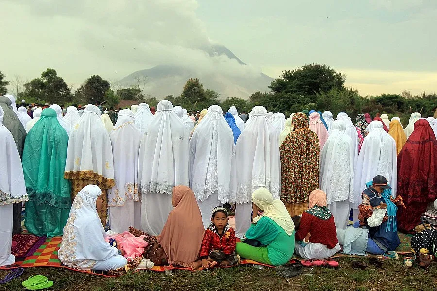 Вулкани блокираха Индонезия