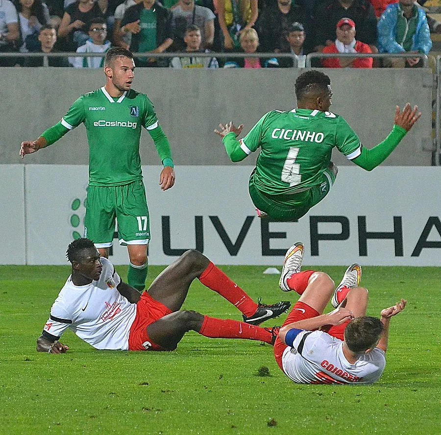 Венци Христов и "Шкендербеу" на пътя на "Лудогорец в ШЛ 