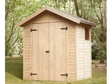 Домакиня предизвика пожар в дървена барака