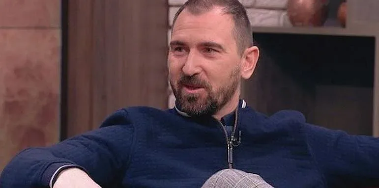 Андре Токев построи комунизма! Дава сензационни заплати