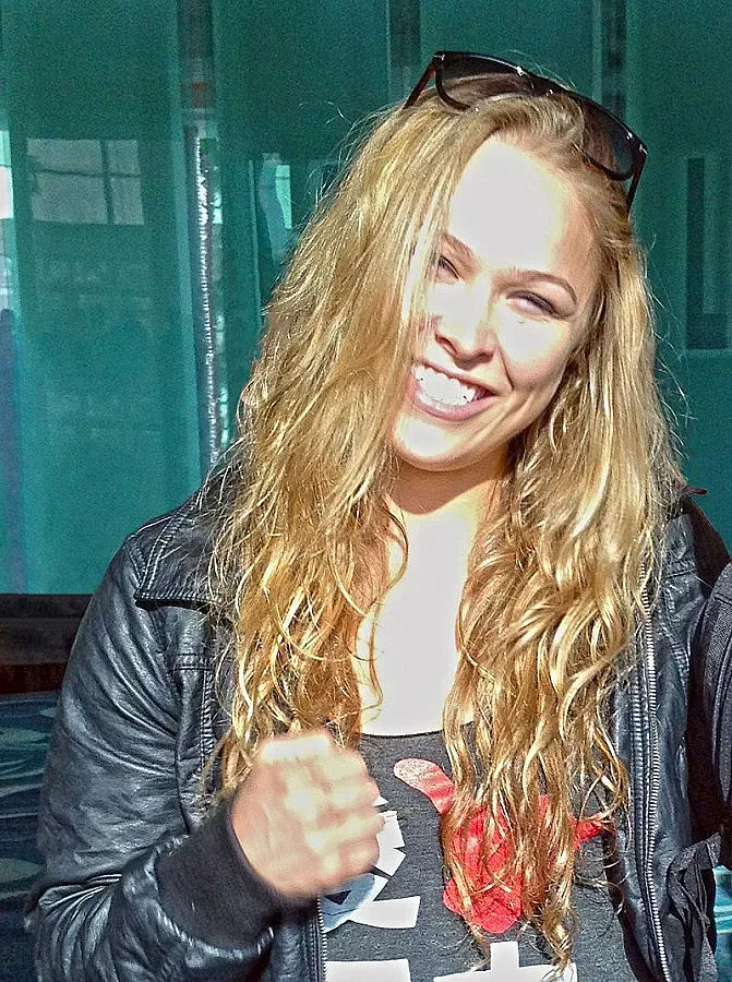 Ронда Рауси към Мейуедър: Как е да те бие жена (ВИДЕО)