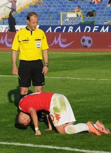 Повериха "Ботев" - "Левски" на Николай Йорданов 