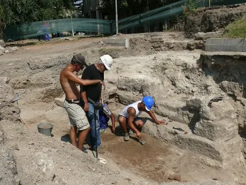 Разкриват античната "Алмус"