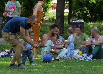Режат детските в семействата без брак (ОБЗОР)