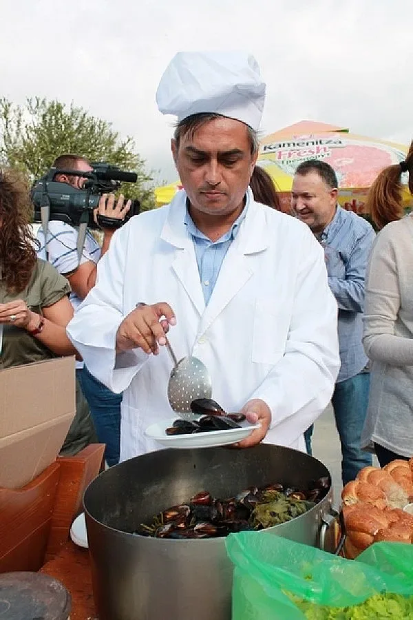 Кметъла Цонко шашка със суджук от миди