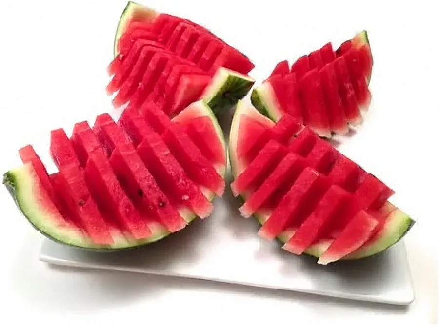 Нарежи и сервирай диня за 1 мин. (ВИДЕО)