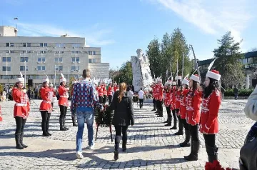 С турнир по стрелба и изложба Кърджали отбелязва рождението на Апостола 