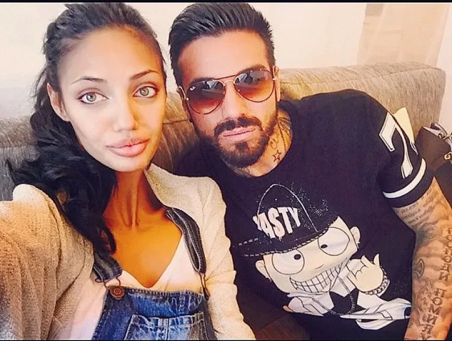 Шантажират Благой с клип на Есмер