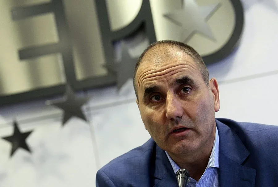 Цветанов изпитва кметски екипи