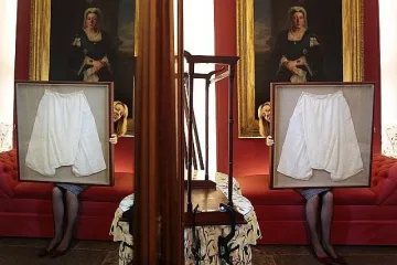 Продадоха гащи на кралица Виктория