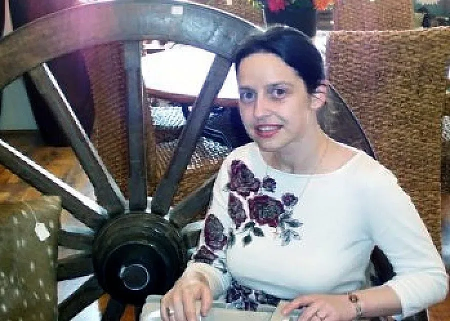 Българка от Тексас танцува в рими