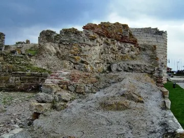 Пътят на древните минавал през Бургас