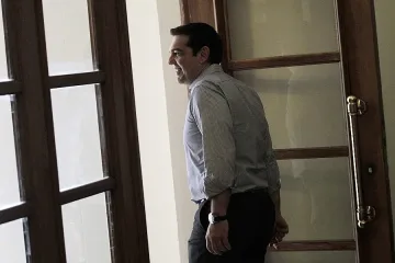 Ципрас капитулира, чака "да" за новия план